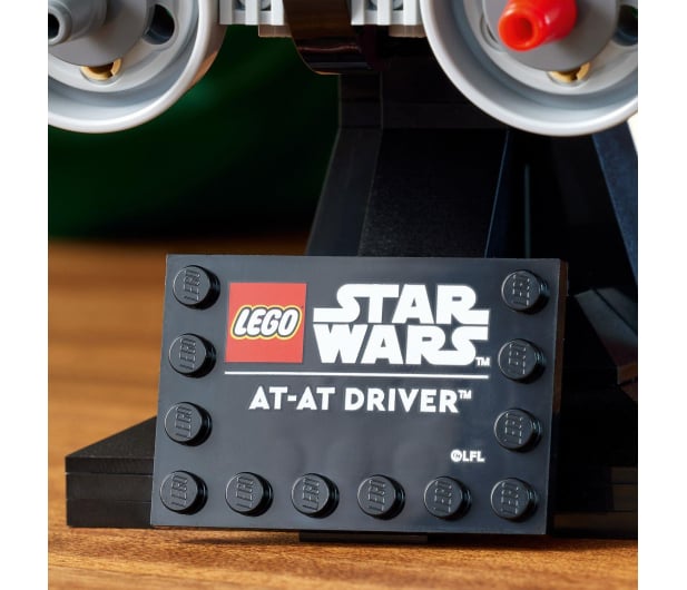 LEGO Star Wars 75429 Hełm operatora AT-AT™ - 1308252 - zdjęcie 4